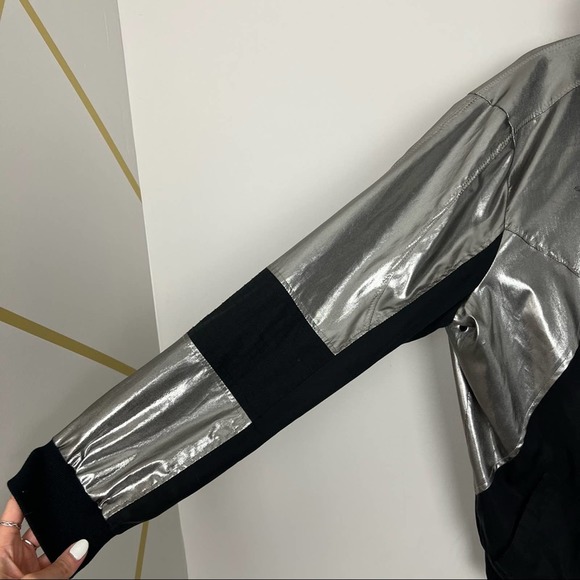 Alala Daze Jacket in Platinum Sz L Revolve Shopbop Lightweight Lined Hooded - Picture 10 of 12